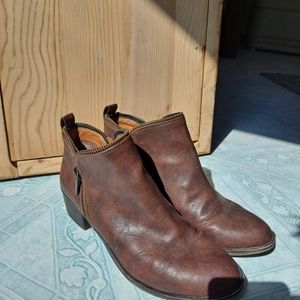 Womens booties size 7.5